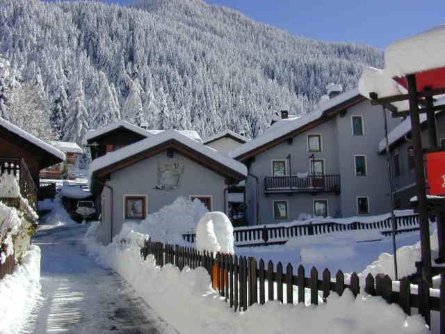 Hotel Meublè Lo Miete Viei à Champoluc Extérieur photo