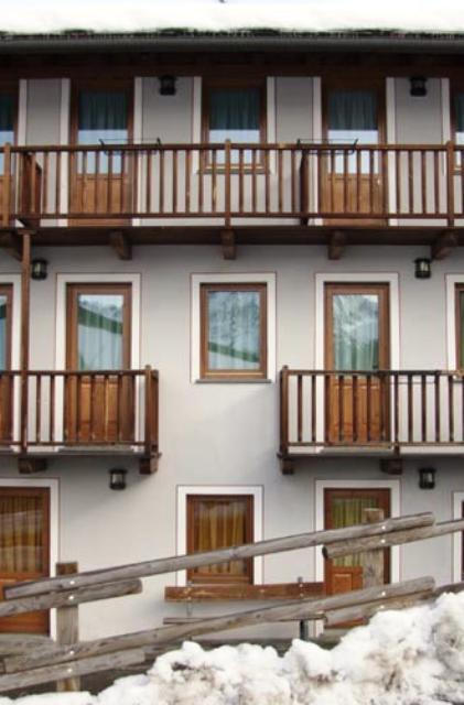 Hotel Meublè Lo Miete Viei à Champoluc Extérieur photo